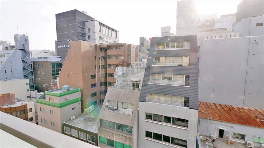 ノーブルコート堺筋本町 現地9階西向きの眺望（2016年7月撮影）