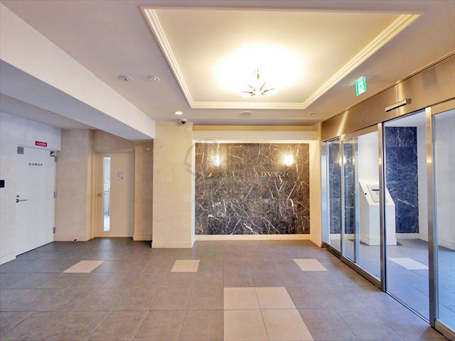 アドバンス大阪城レガーレのエントランスホール