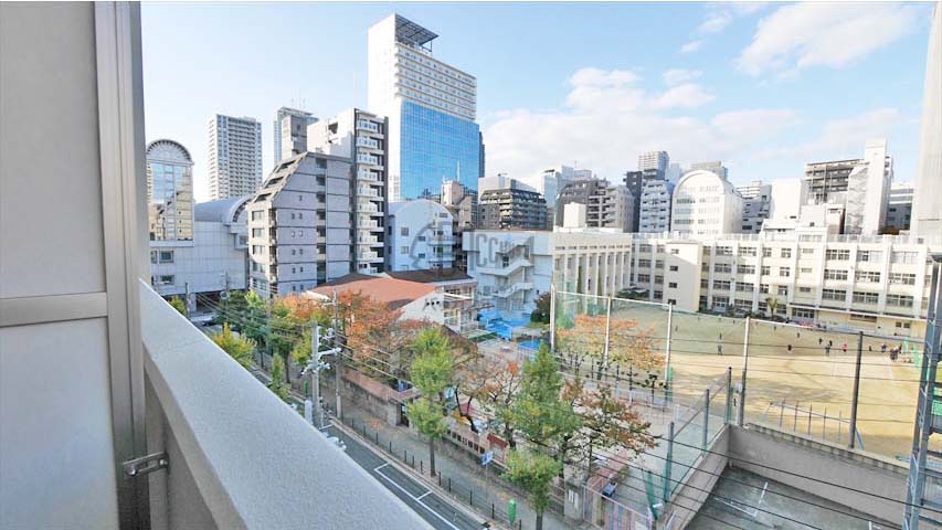 アドバンス大阪城レガーレ※現地6階北西向きの眺望（2017年11月撮影）