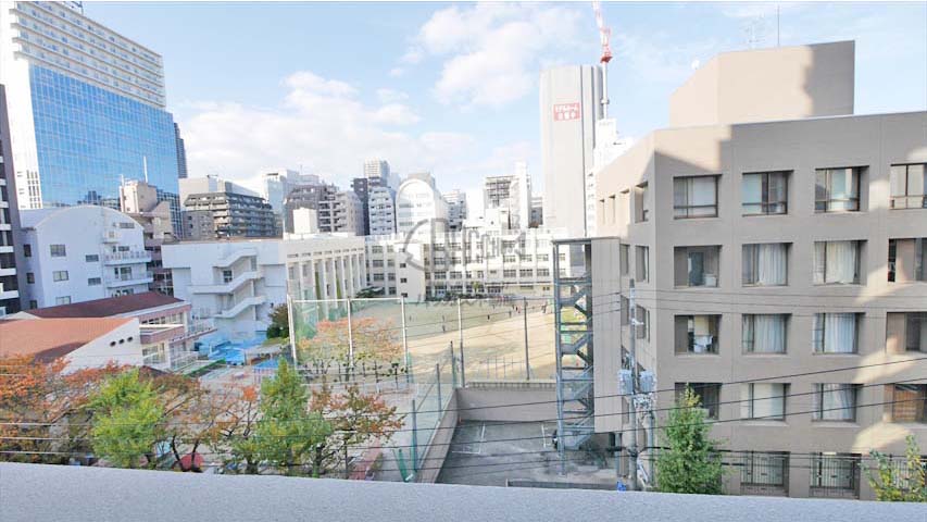 アドバンス大阪城レガーレ※現地6階北向きの眺望（2017年11月撮影）