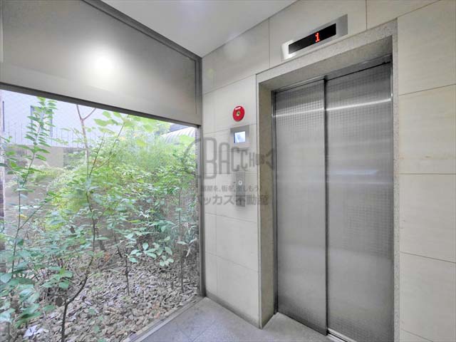 アスヴェルタワー大阪城WESTのエレベーターホール