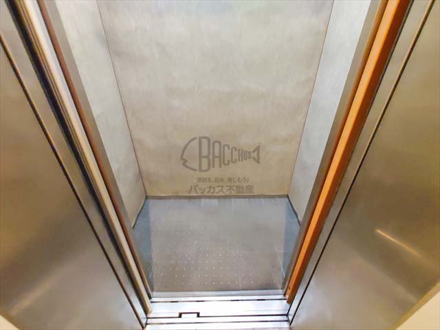 エスキュート平野町のエレベーター