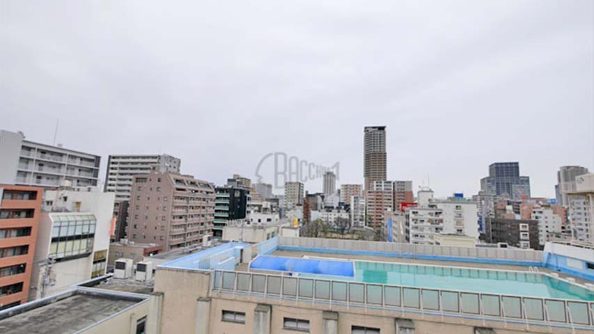 南堀江アパートメントグランデ※現地8階東向きの眺望（2016年3月撮影）