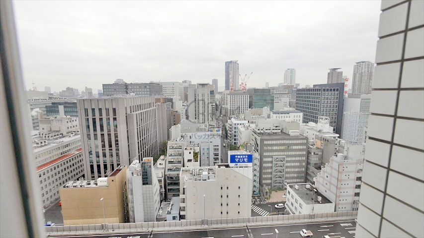 Ｄ’グラフォート大阪N.Y.タワーHIGOBASHI※現地19階東向きの眺望（2016年12月撮影）