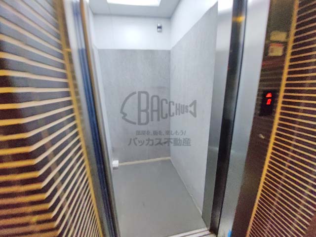 アクア阿波座のエレベーター