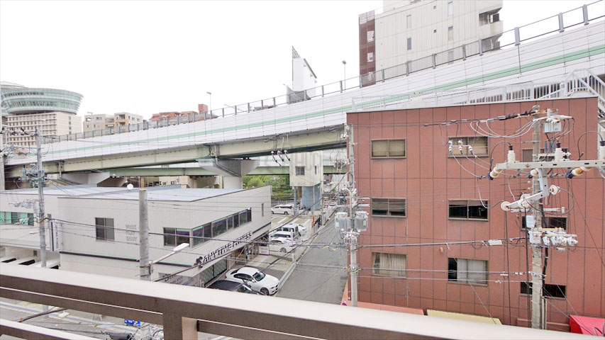 KOBAYASHIYOKOビル※現地4階東向きの眺望（2016年9月撮影）