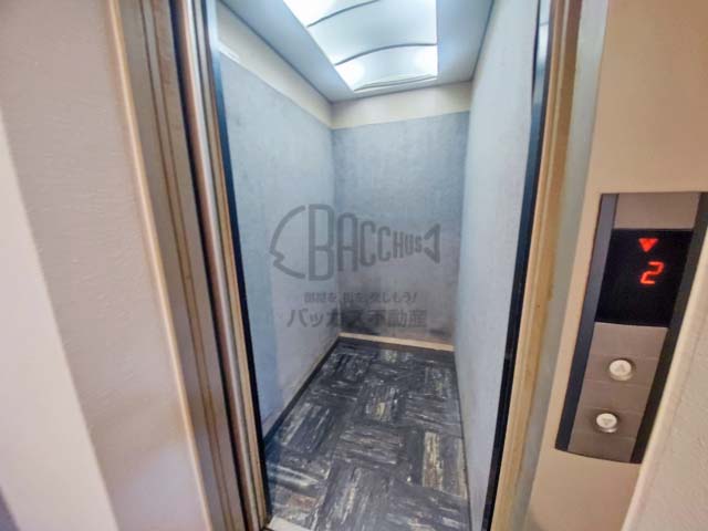 コンフィデンス安堂寺のエレベーター