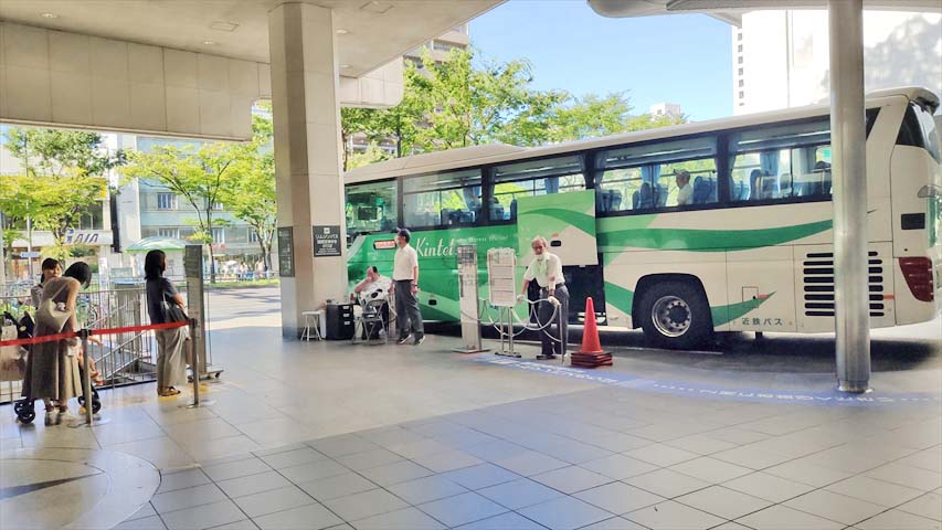 上本町駅空港行リムジンバス